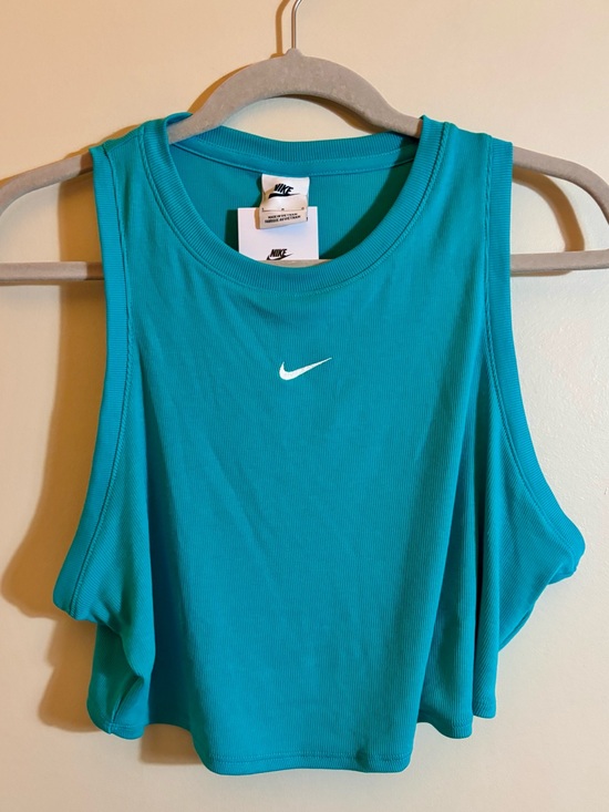 Nike Tops - Nike Women's Teal Cropped Ribbed Active Chill Knit Tank Top NWT Large